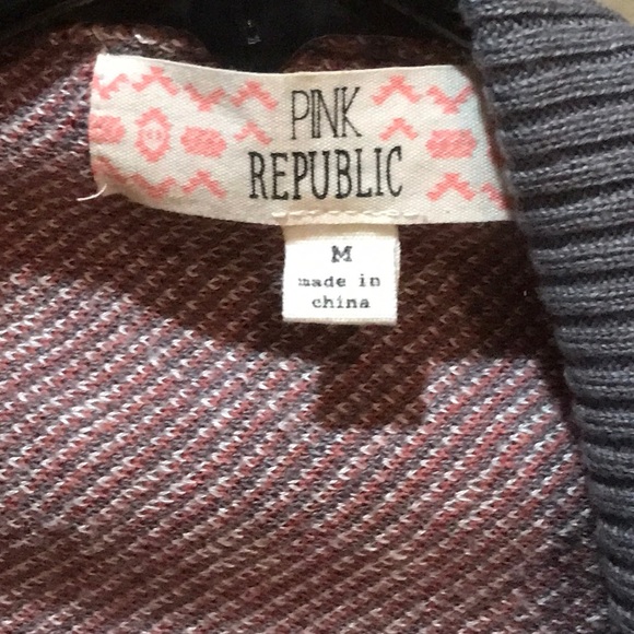 Pink Republic Cardigan in Aztec Design - Picture 4 of 4